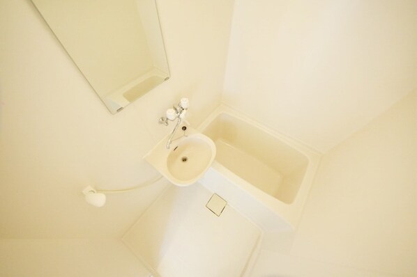 シャトークローネの物件内観写真